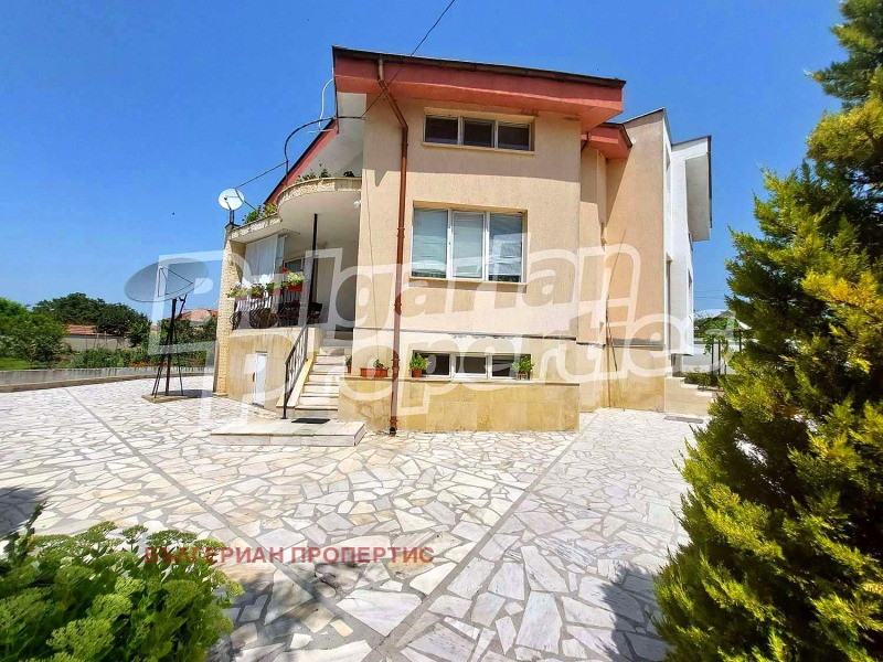 Продава КЪЩА в област Ямбол, с. Победа - 256 кв.м / 150 000 € » 293 374.50 лв., БЪЛГЕРИАН ПРОПЕРТИС