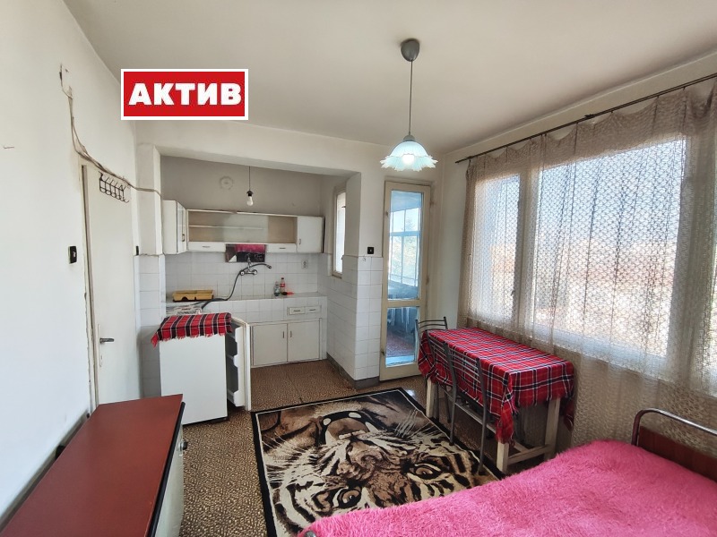 Продава 2-СТАЕН, гр. Търговище, Център, снимка 5 - Апартаменти - 53581271