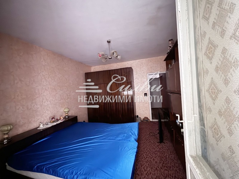 Продава 3-СТАЕН, гр. Нови пазар, област Шумен, снимка 4 - Aпартаменти - 47300656