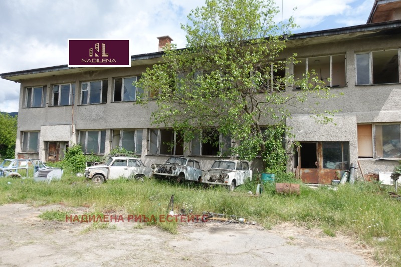 Продава ХОТЕЛ, с. Стоб, област Кюстендил, снимка 5 - Хотели - 41416220