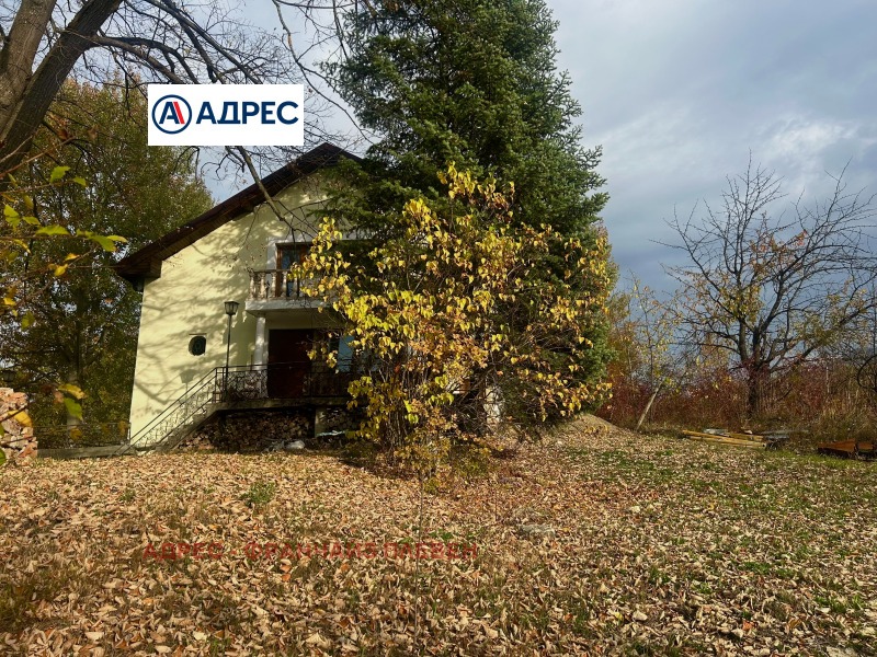 Продава КЪЩА, гр. Враца, Студентски град, снимка 2 - Къщи - 52600465