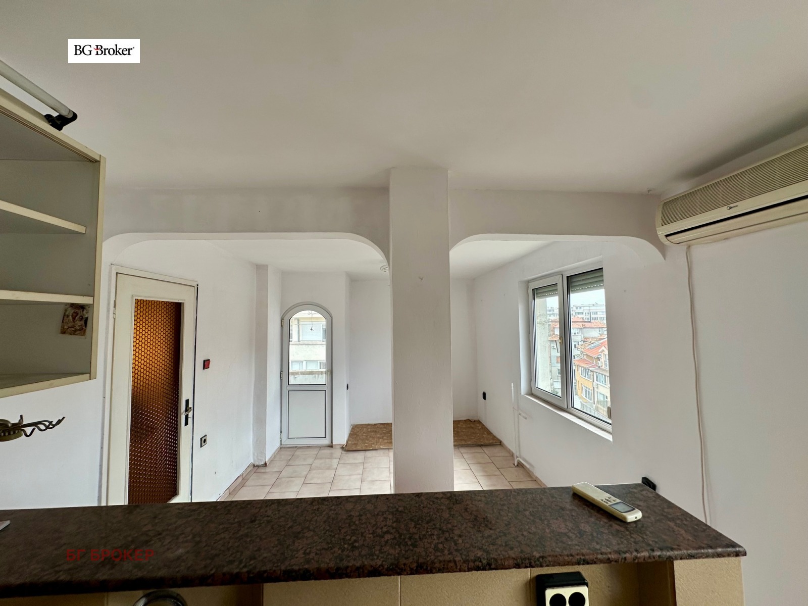 Продава 2-СТАЕН, гр. Бургас, Лазур, снимка 2 - Апартаменти - 53900741