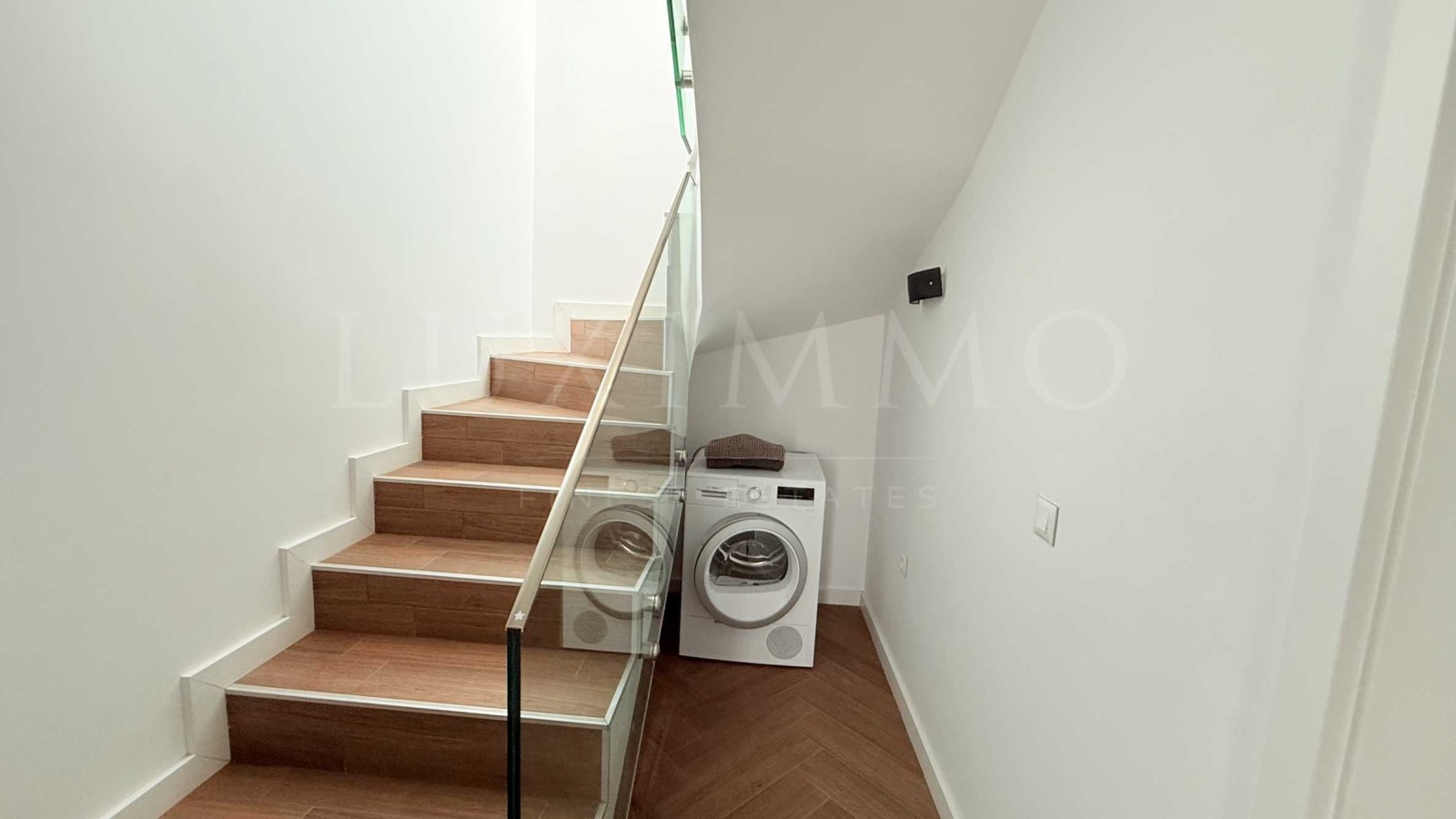 Продава МЕЗОНЕТ, гр. Ахтопол, област Бургас, снимка 15 - Апартаменти - 55484634