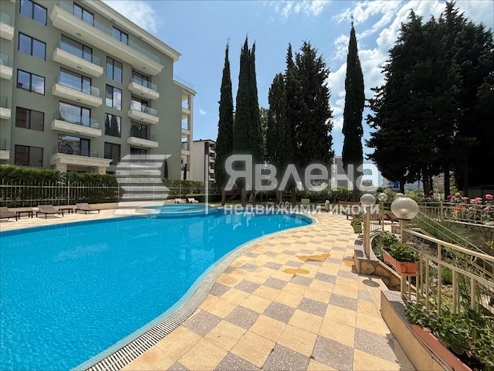 En venta  1 dormitorio Varna , k.k. Sv.Sv. Konstantin i Elena , 88 metros cuadrados | 64600197