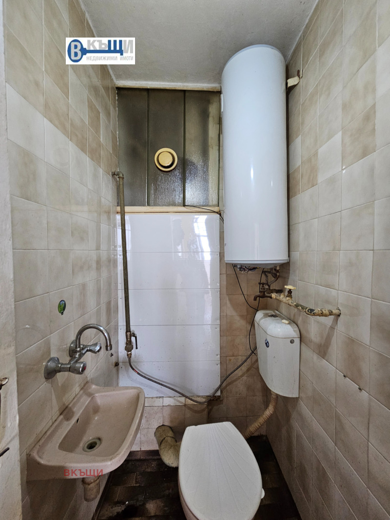 Продава 3-СТАЕН, гр. Велико Търново, Бузлуджа, снимка 9 - Апартаменти - 52800829