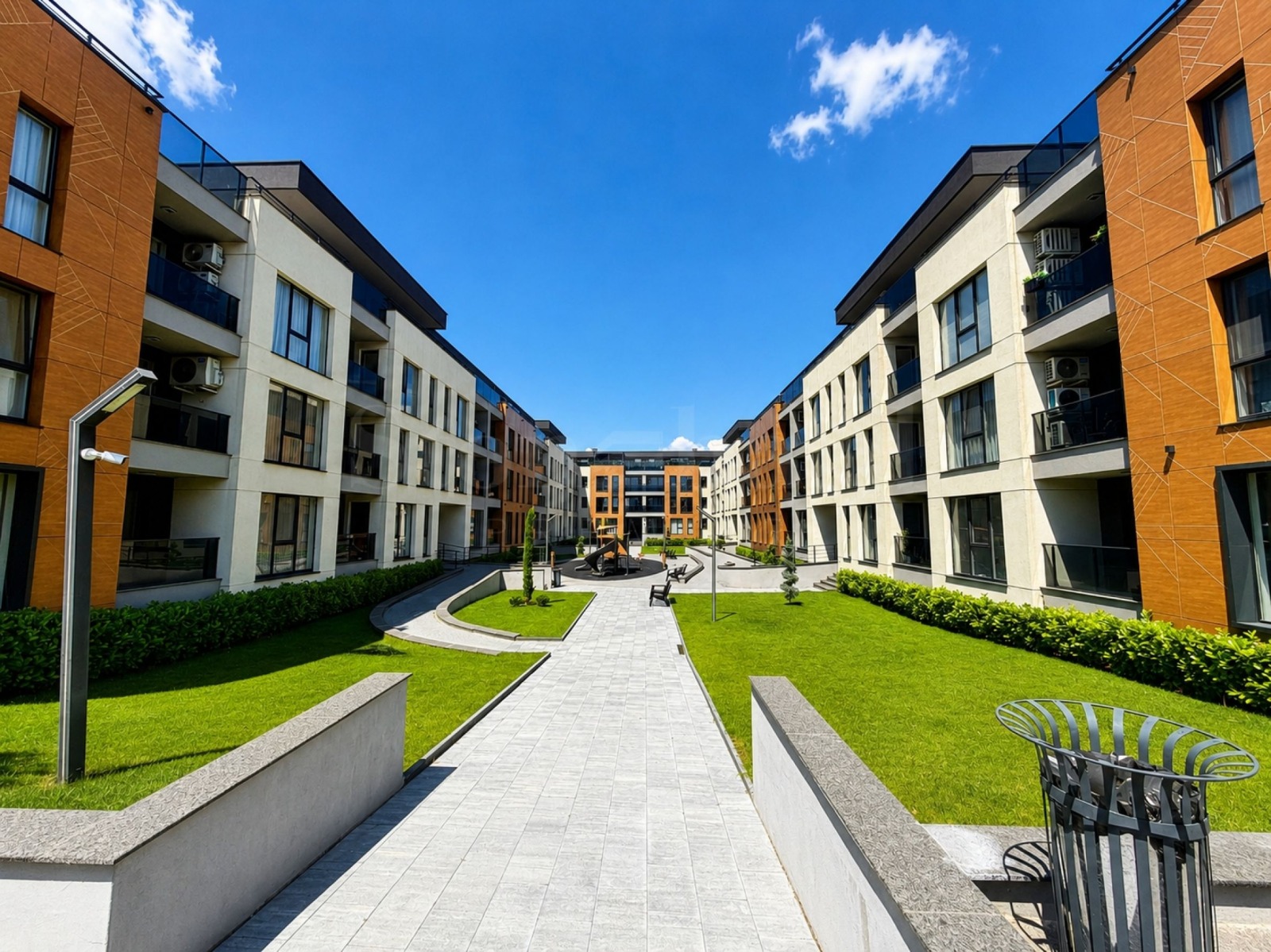 Продава 3-СТАЕН, гр. Пловдив, Остромила, снимка 2 - Апартаменти - 54940642