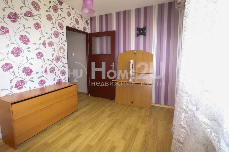 Продава  2-стаен град Перник , Мошино , 65 кв.м | 44732746 - изображение [2]