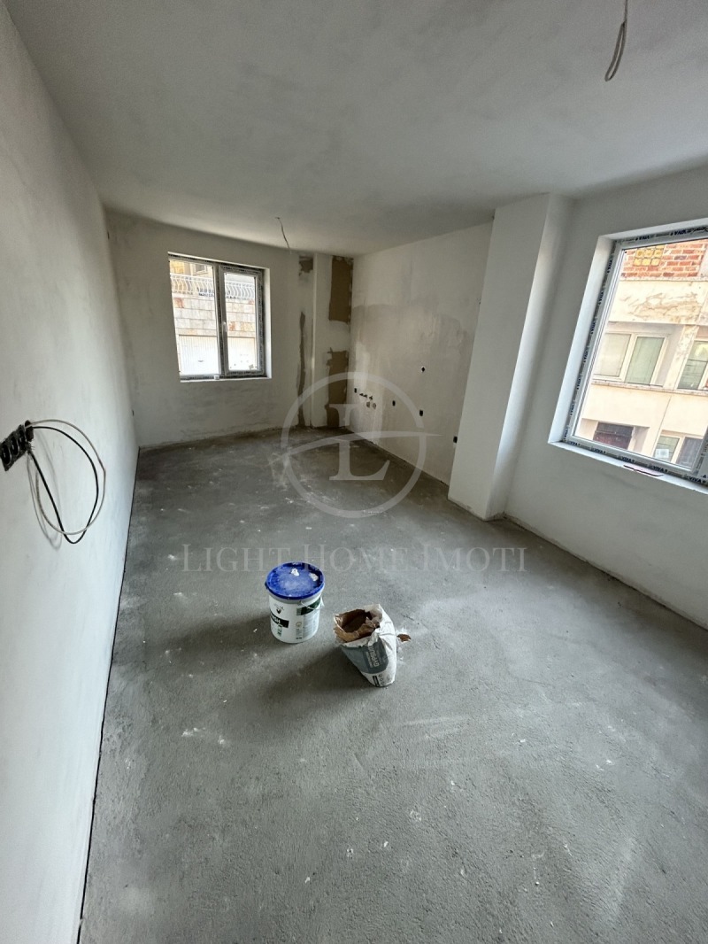 Продава  2-стаен град Пловдив , Център , 52 кв.м | 23615533 - изображение [2]
