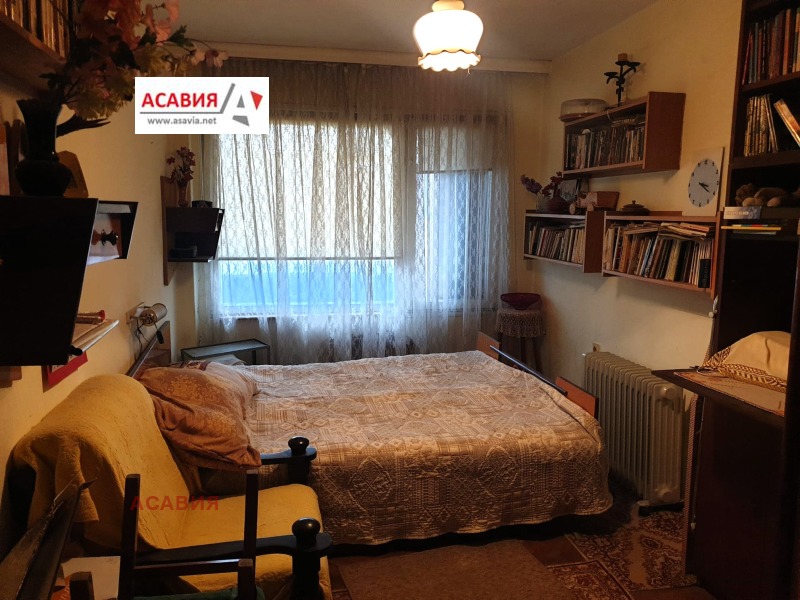 Продава 2-СТАЕН, гр. Ловеч, Широк център, снимка 3 - Апартаменти - 52828079