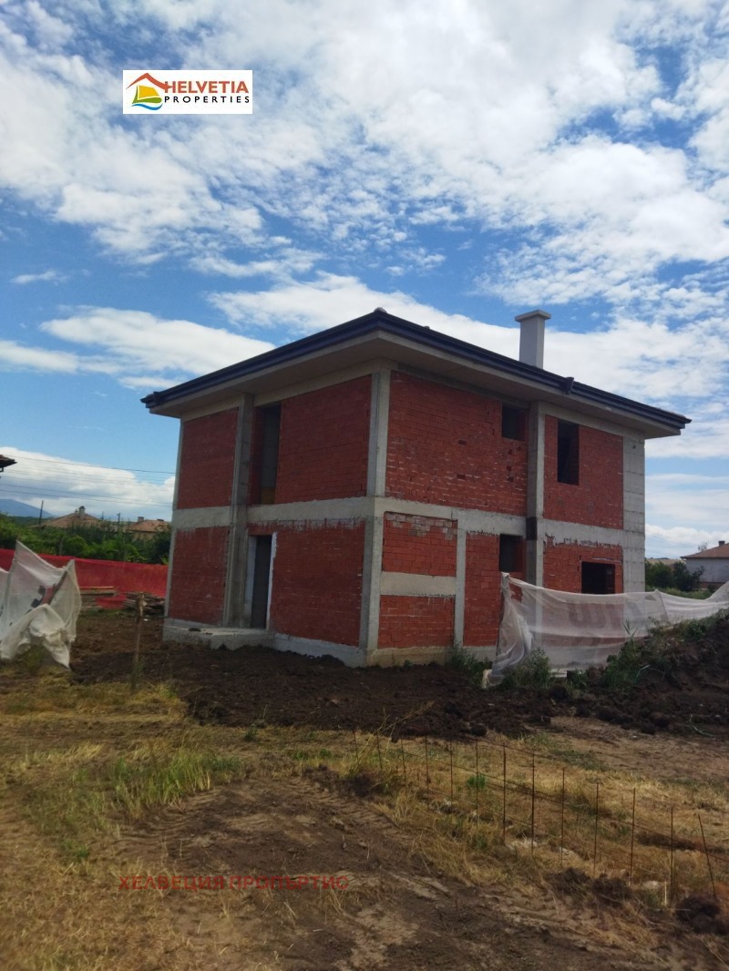 À venda  Casa região Kyustendil , Kotcherinovo , 160 m² | 77760033