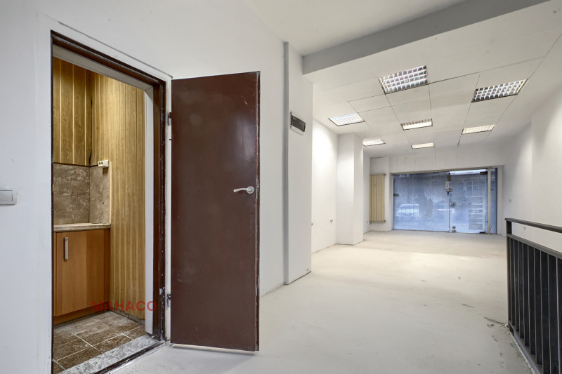 Продава МАГАЗИН, гр. София, Център, снимка 14 - Магазини - 52554146