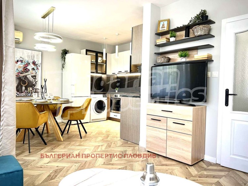 Продава  3-стаен град Пловдив , Христо Смирненски , 97 кв.м | 11034359 - изображение [12]
