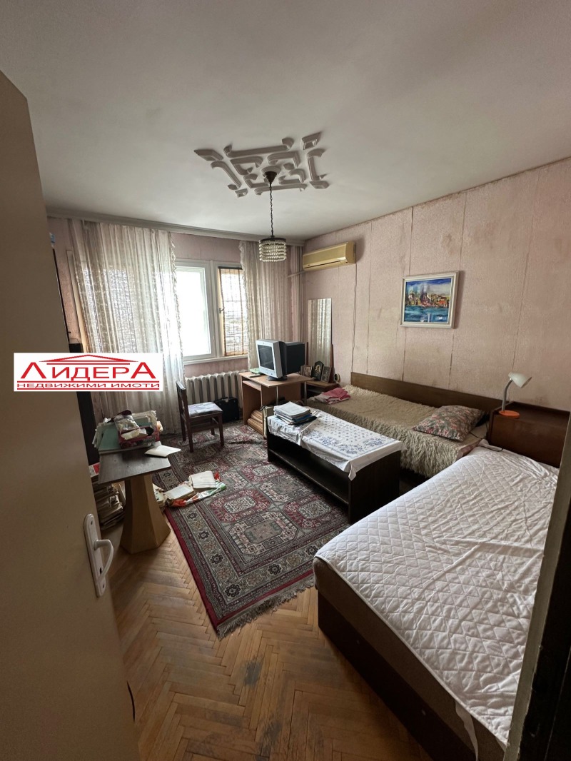 Продава 3-СТАЕН, гр. Пловдив, Христо Смирненски, снимка 2 - Апартаменти - 52128507