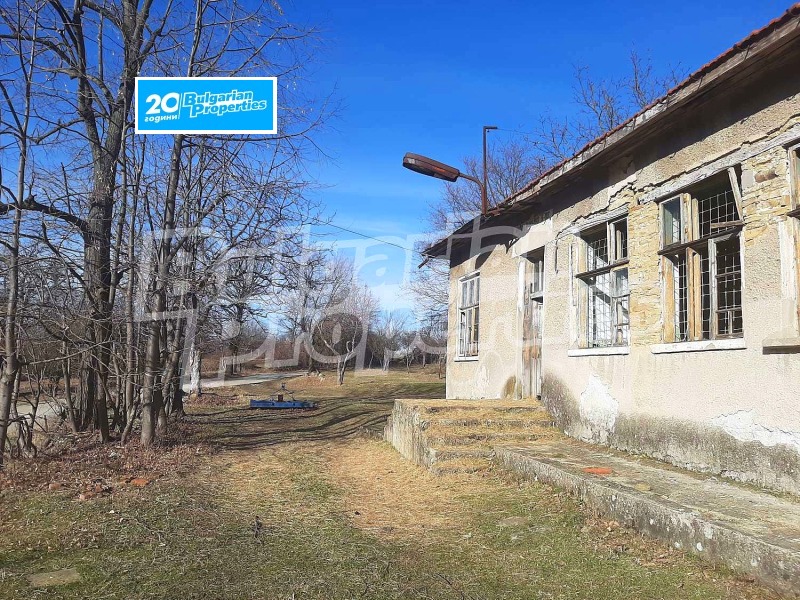 Продава КЪЩА, с. Глутниците, област Габрово, снимка 2 - Къщи - 44403485