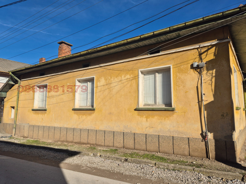 Продава КЪЩА, с. Врачеш, област София област, снимка 17 - Къщи - 53584175