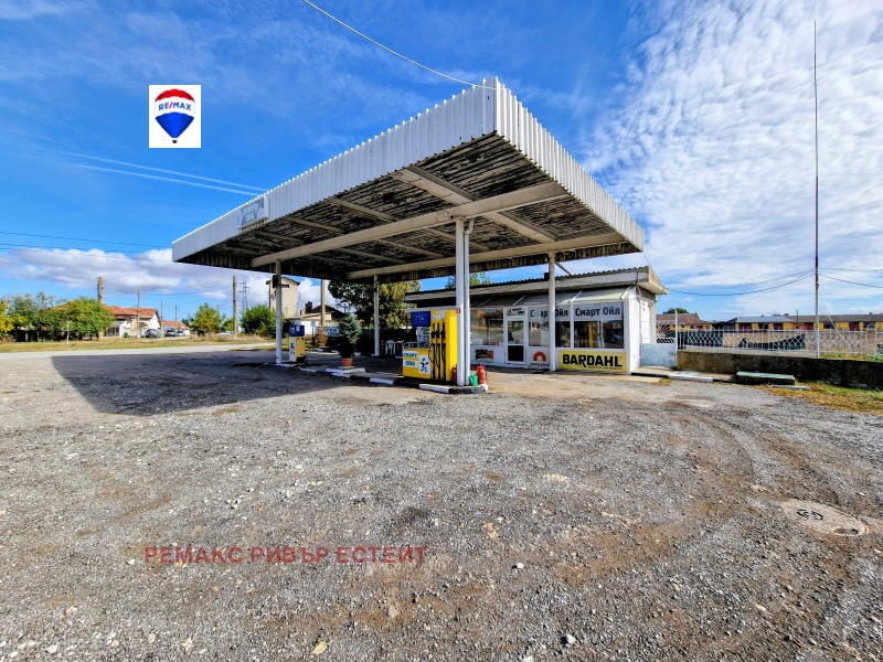 Продава БИЗНЕС ИМОТ, с. Бъзън, област Русе