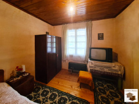 Huis Chotnitsa, regio Veliko Tarnovo 5