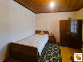 Huis Chotnitsa, regio Veliko Tarnovo 4