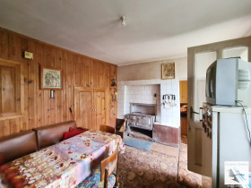 Huis Chotnitsa, regio Veliko Tarnovo 10