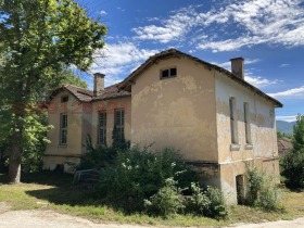 Maison Pechtera, région Pernik 2