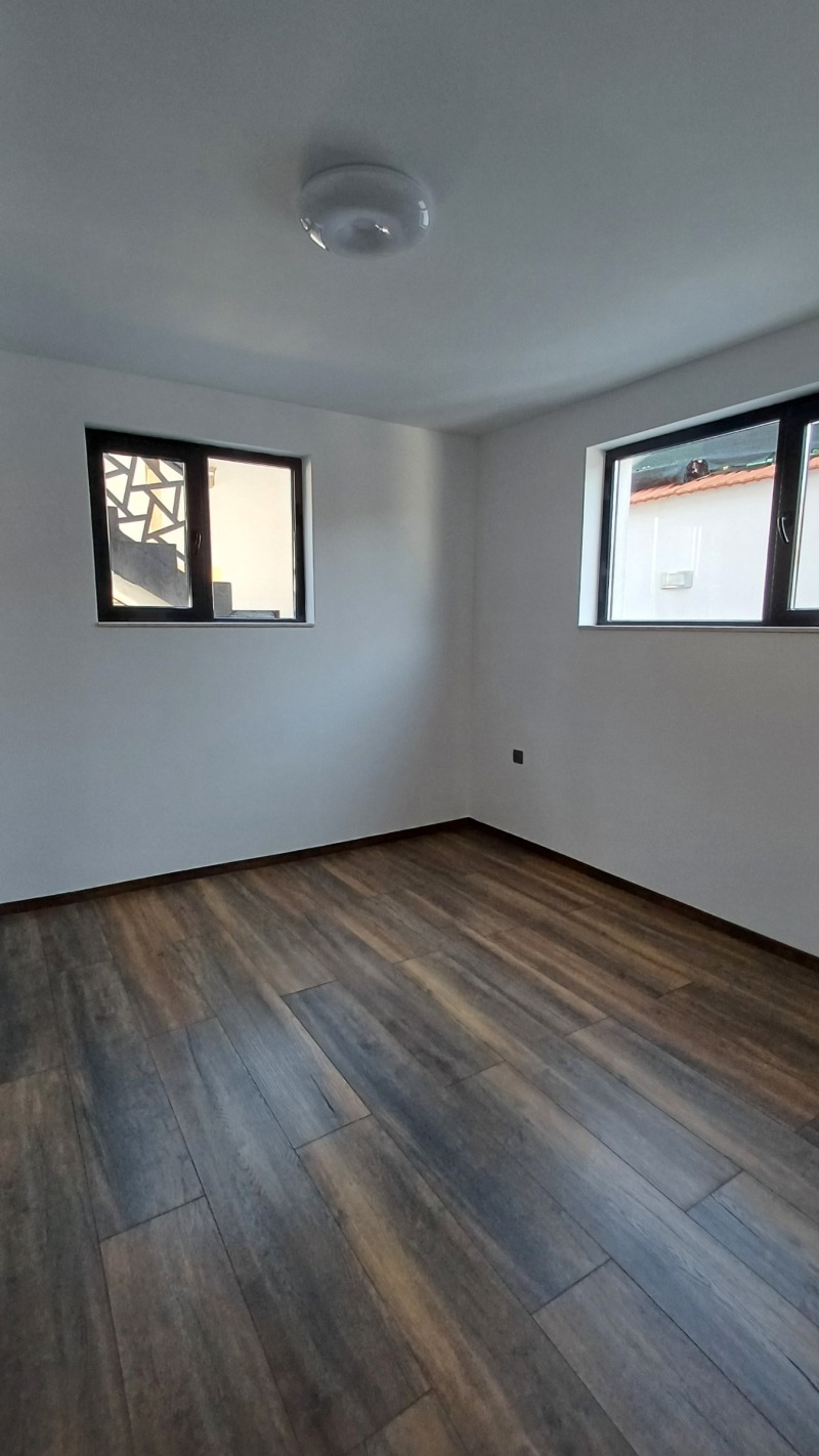 Продава  Къща град Плевен , Широк център , 140 кв.м | 89278315 - изображение [7]