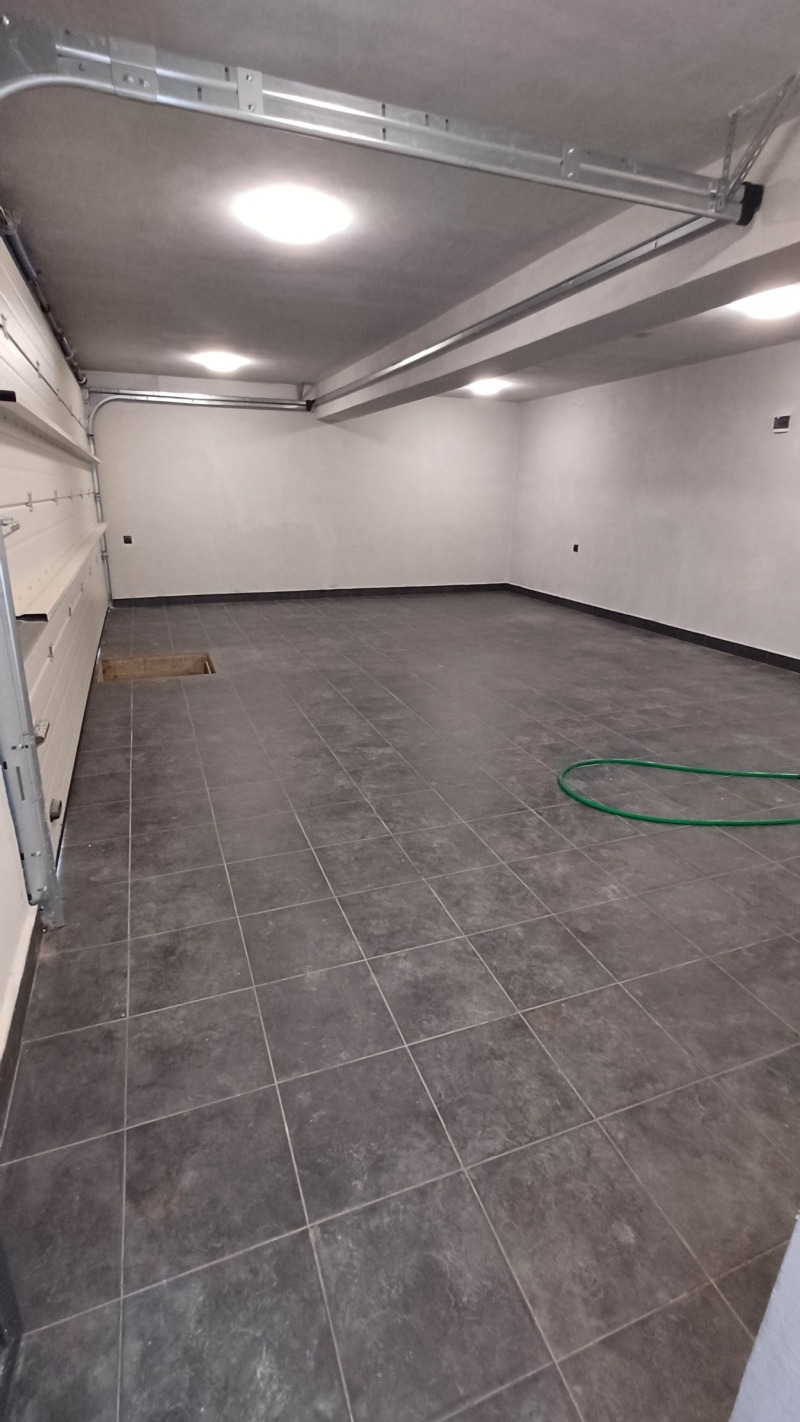 Продава  Къща град Плевен , Широк център , 140 кв.м | 89278315 - изображение [17]