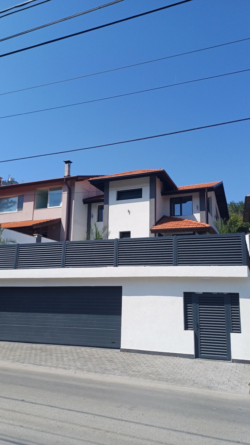 Продава  Къща град Плевен , Широк център , 140 кв.м | 89278315 - изображение [16]