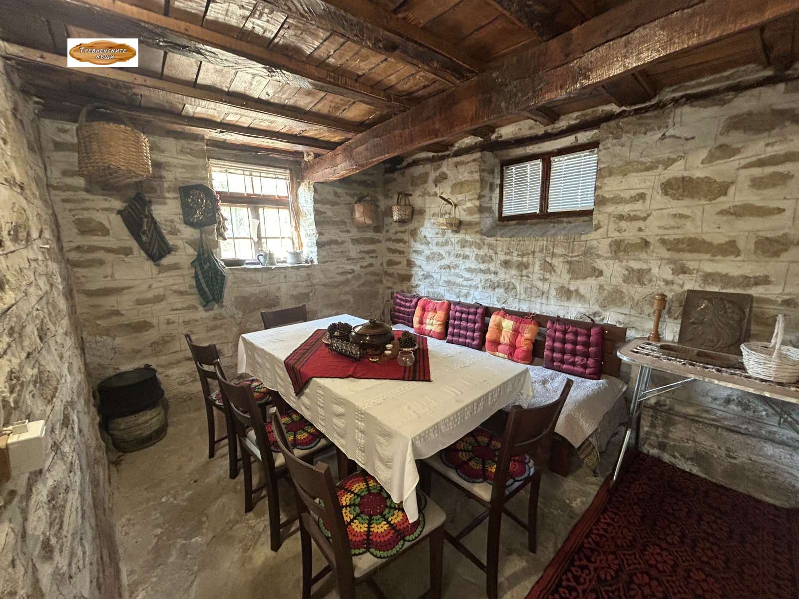 Продава КЪЩА, гр. Трявна, област Габрово, снимка 9 - Къщи - 56071420