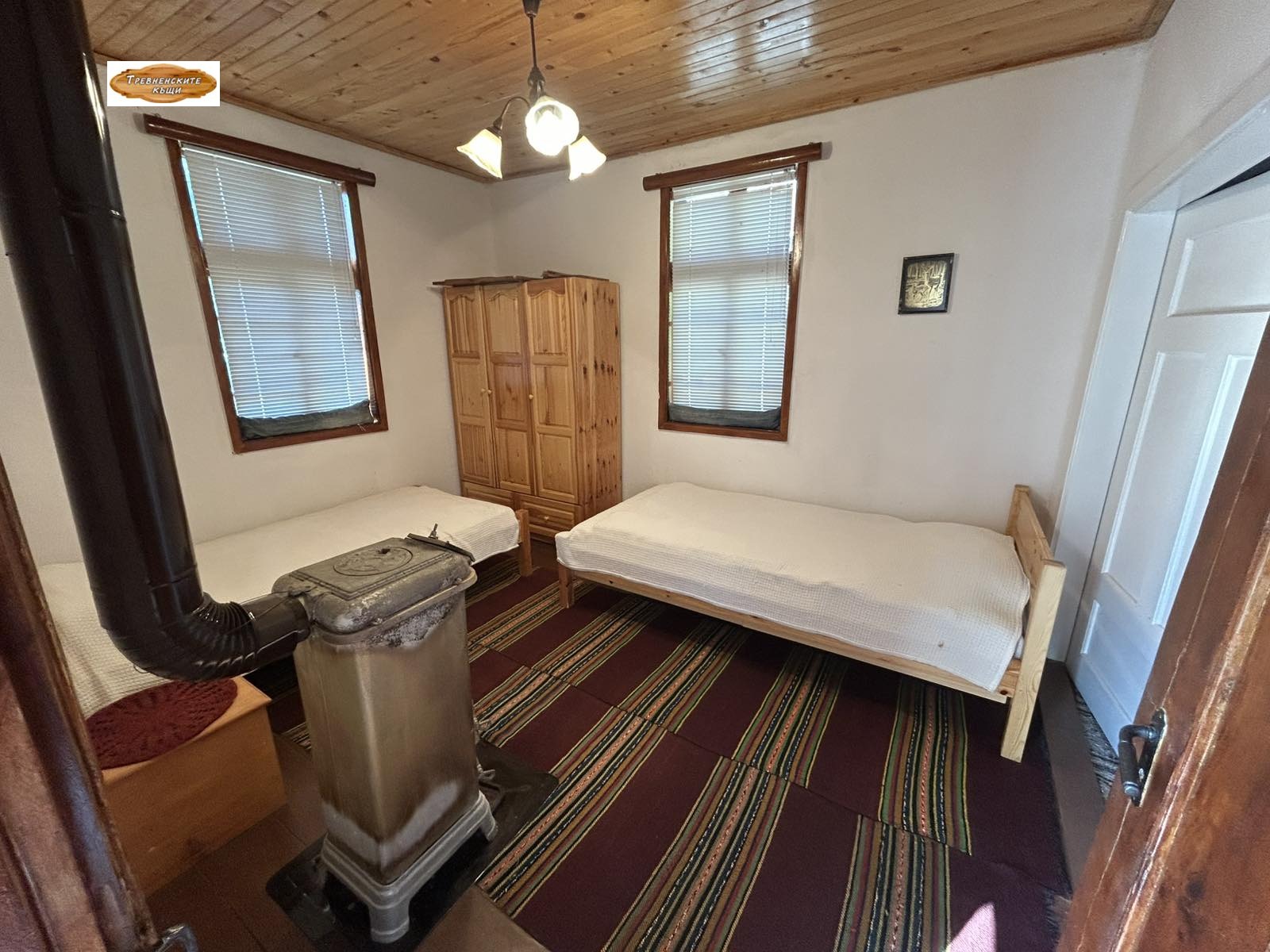 Продава КЪЩА, гр. Трявна, област Габрово, снимка 14 - Къщи - 56071420
