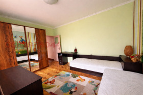 ������� 4-����� | Imot.bg � ����� ������ 12