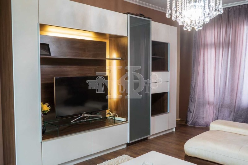 Продава  4-стаен град Добрич , Христо Ботев , 98 кв.м | 60016983 - изображение [3]