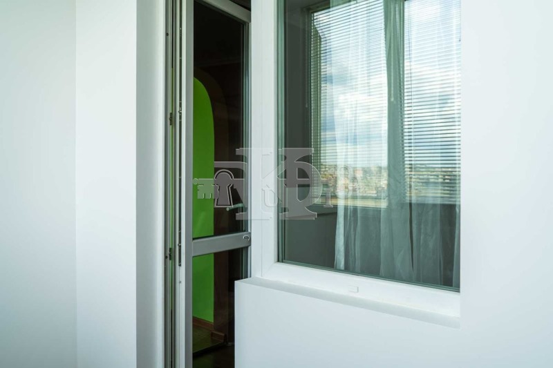 Продава  4-стаен град Добрич , Христо Ботев , 98 кв.м | 60016983 - изображение [17]