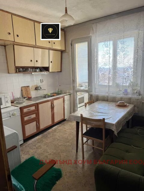 Продава 3-СТАЕН, гр. Пловдив, Център