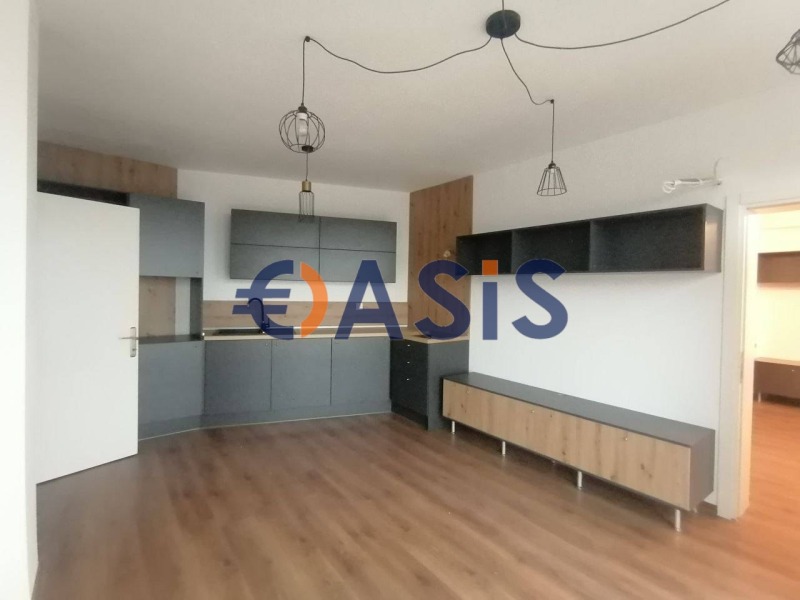 Продава  4-стаен, област Бургас, гр. Свети Влас •  240 000 EUR • ID 89119393 — holmes.bg - [1] 