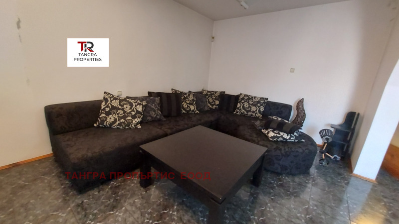 Продава  4-стаен област Перник , гр. Радомир , 109 кв.м | 60076137 - изображение [2]