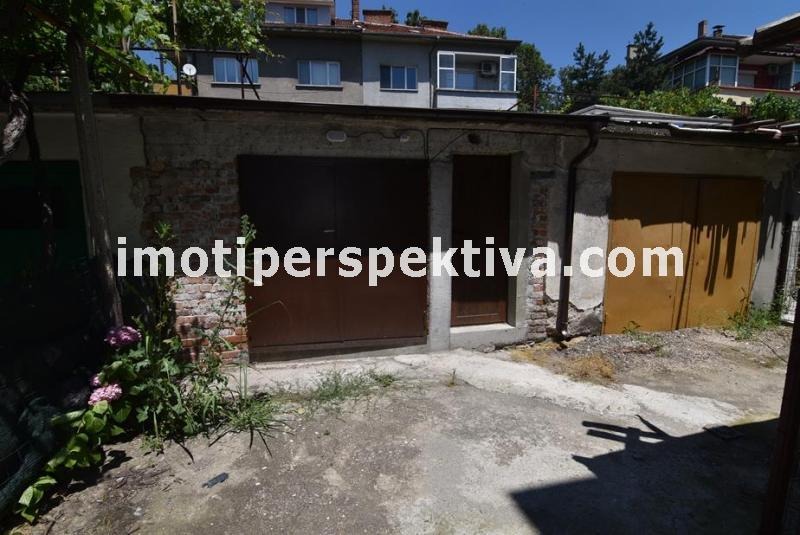 Продава  Етаж от къща град Пловдив , Христо Смирненски , 140 кв.м | 20075105 - изображение [12]