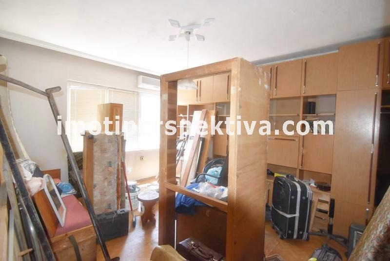 Продава  Етаж от къща град Пловдив , Христо Смирненски , 140 кв.м | 20075105 - изображение [2]