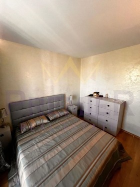 2 chambres k.k. Slantchev bryag, région Bourgas