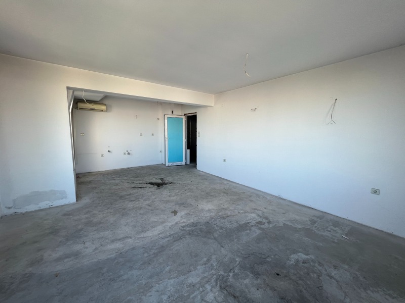 Till salu  3 sovrum Sofia , Zona B-19 , 168 kvm | 79182359 - bild [8]