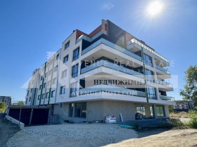 2 dormitoare Hristo Smirnensci, Plovdiv