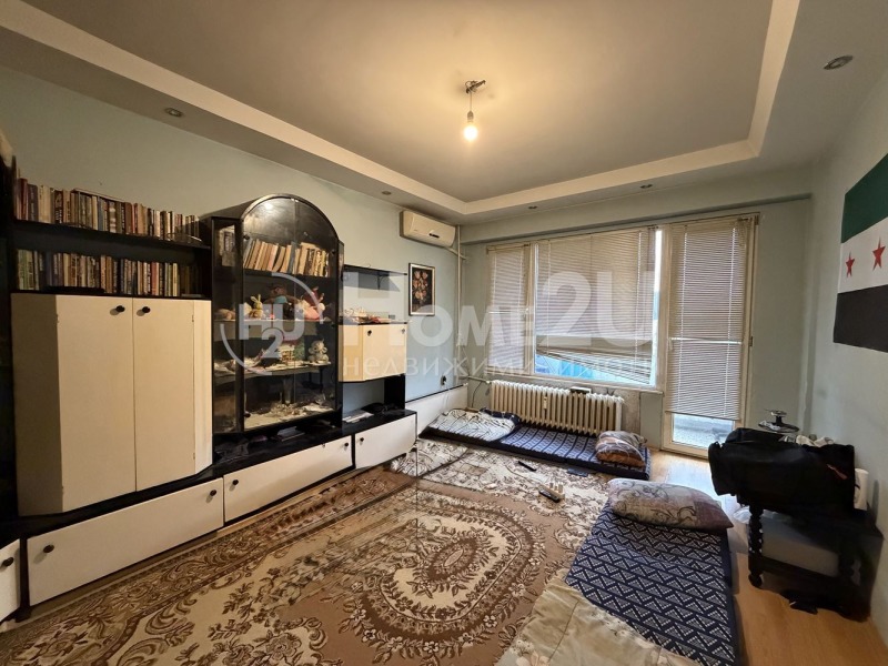 Продава 2-СТАЕН, гр. София, Толстой