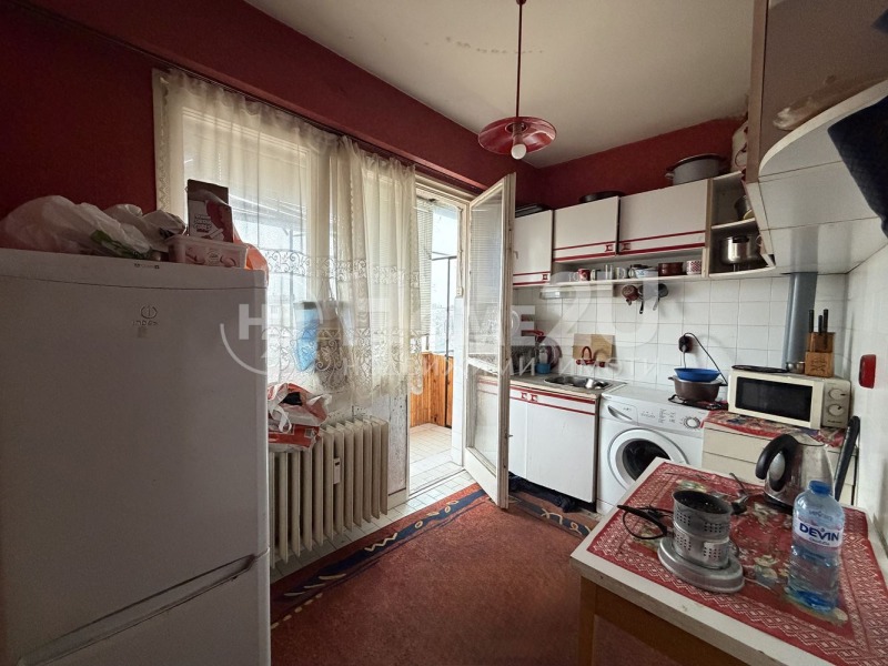 Продава 2-СТАЕН, гр. София, Толстой, снимка 3 - Апартаменти - 52604495