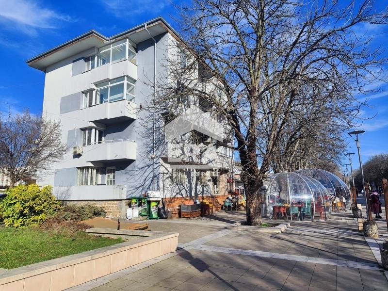 Продава 2-СТАЕН, гр. Ямбол, Център