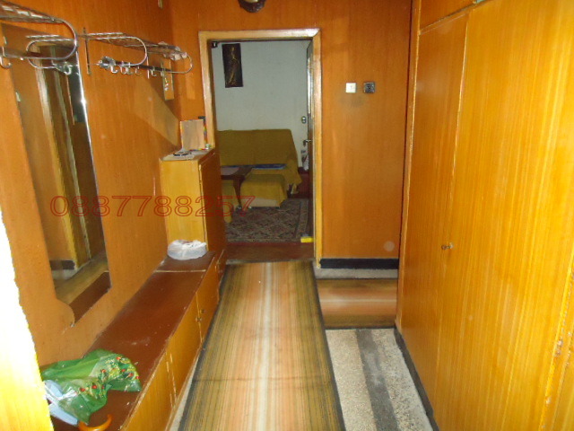 Продава 3-СТАЕН, гр. Враца, Център, снимка 2 - Апартаменти - 54627095