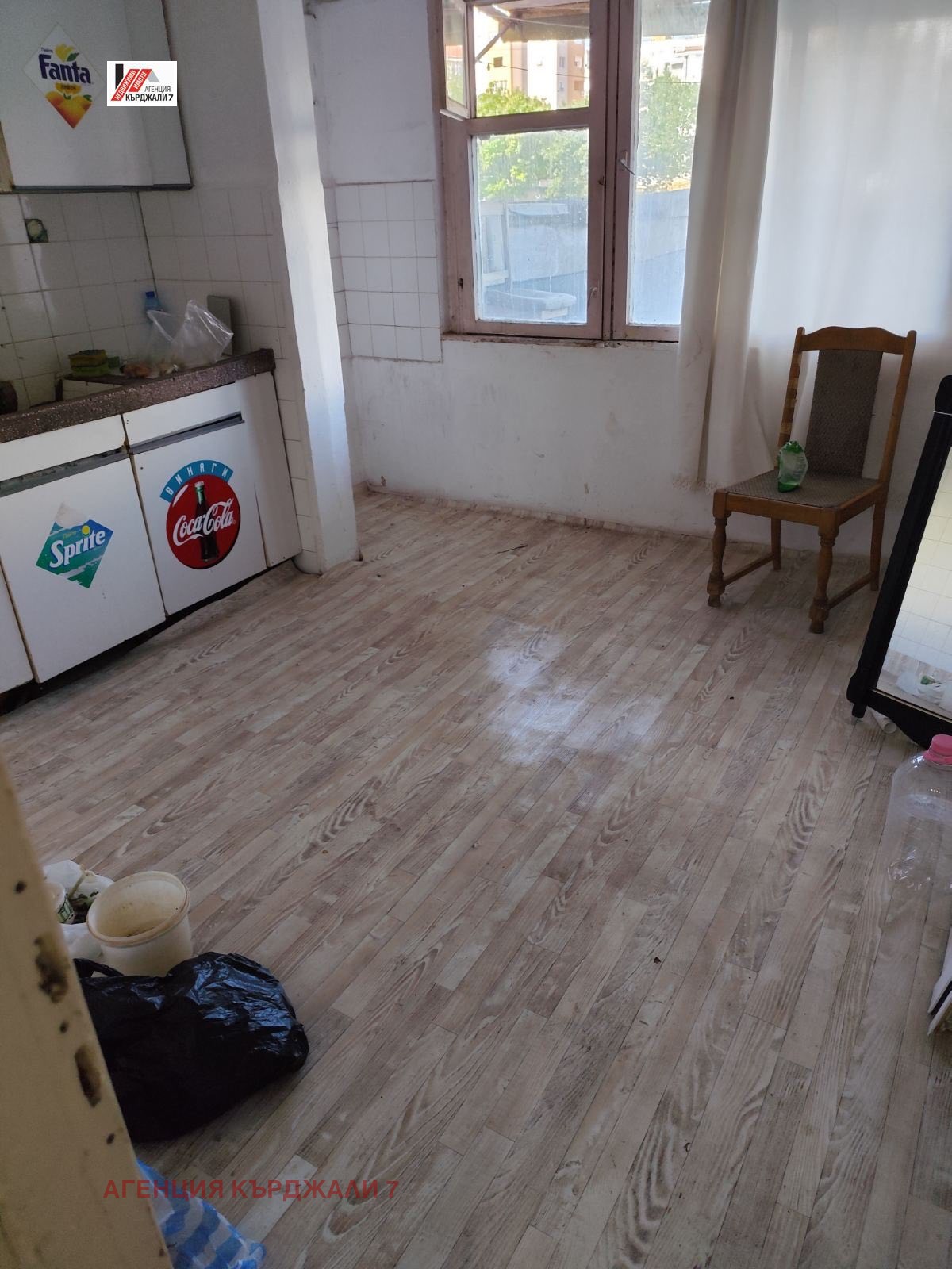 Продава 2-СТАЕН, гр. Кърджали, Възрожденци, снимка 2 - Апартаменти - 55735229