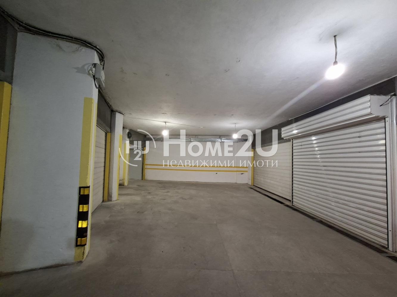 Продава ГАРАЖ, ПАРКОМЯСТО, гр. Варна, Център