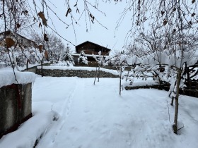 Дом Горно Драглище, область Благоевград 2