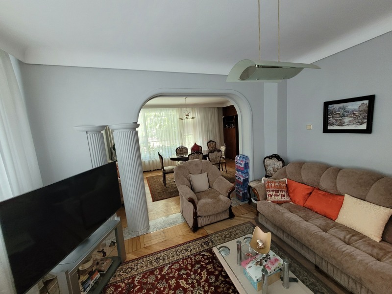Продава  3-стаен град Плевен , Идеален център , 103 кв.м | 51013825 - изображение [9]