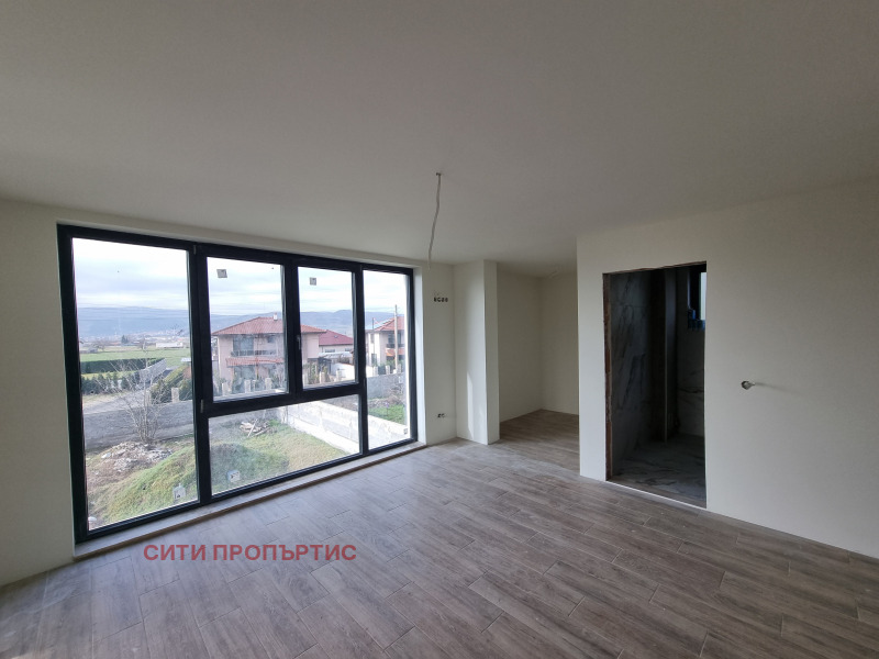 Продава КЪЩА, гр. Благоевград, Грамада, снимка 4 - Къщи - 53463905