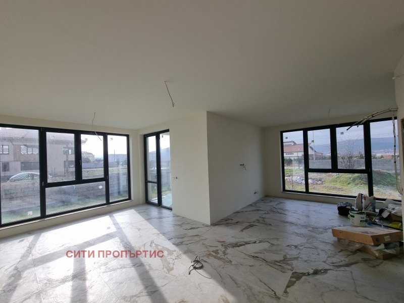 Продава КЪЩА, гр. Благоевград, Грамада, снимка 2 - Къщи - 53463905